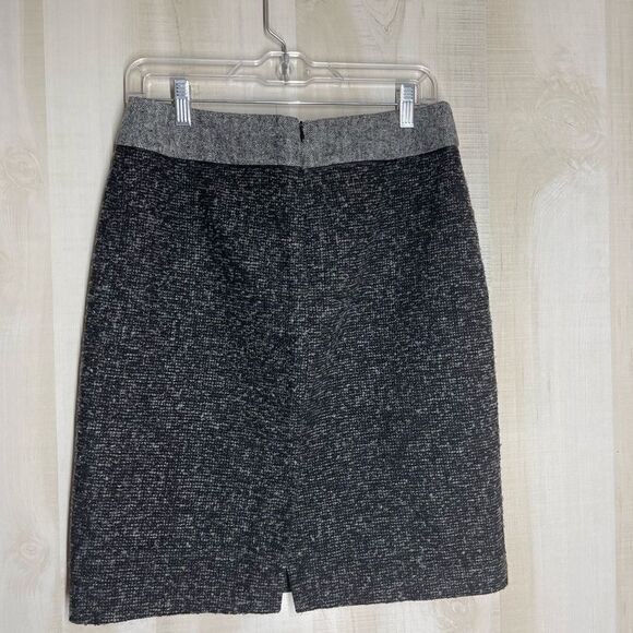 Liz Claiborne gray wool skirt above the knee, size 6 - Picture 5 of 11